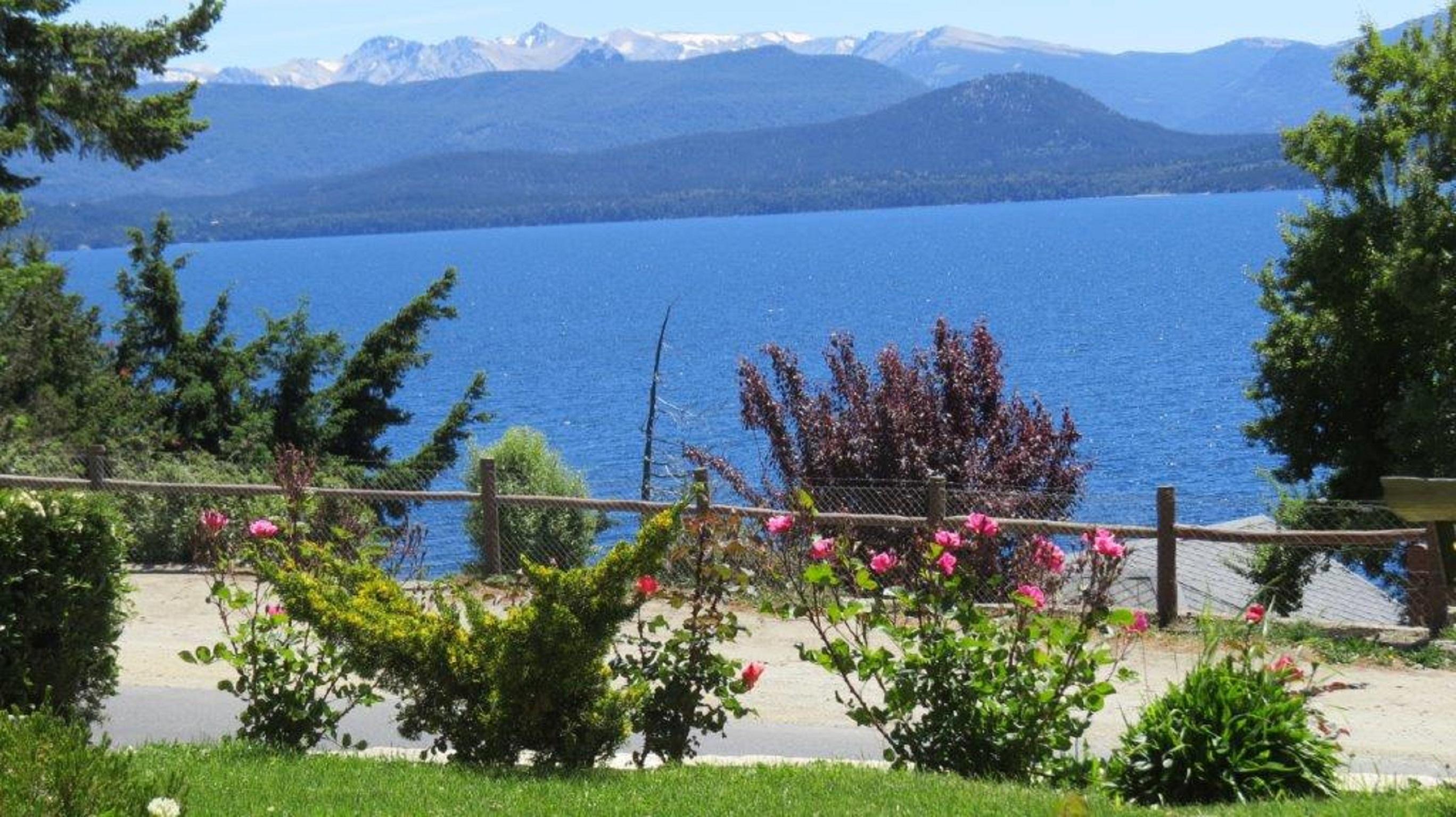 Apart Altos Del Nahuel San Carlos de Bariloche Bagian luar foto